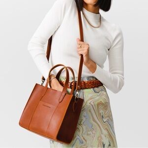 Portland Leather Goods - Honey classic snap Lola